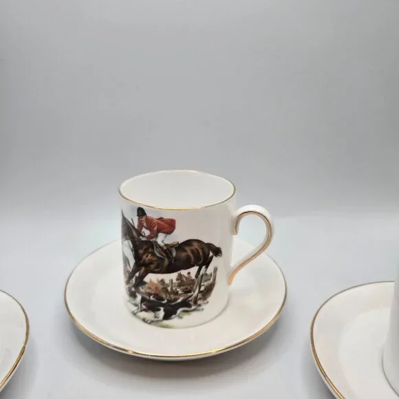 Vintage Royal Tuscan Tally-ho mini cups & saucers 3 in all - Picture 11 of 13